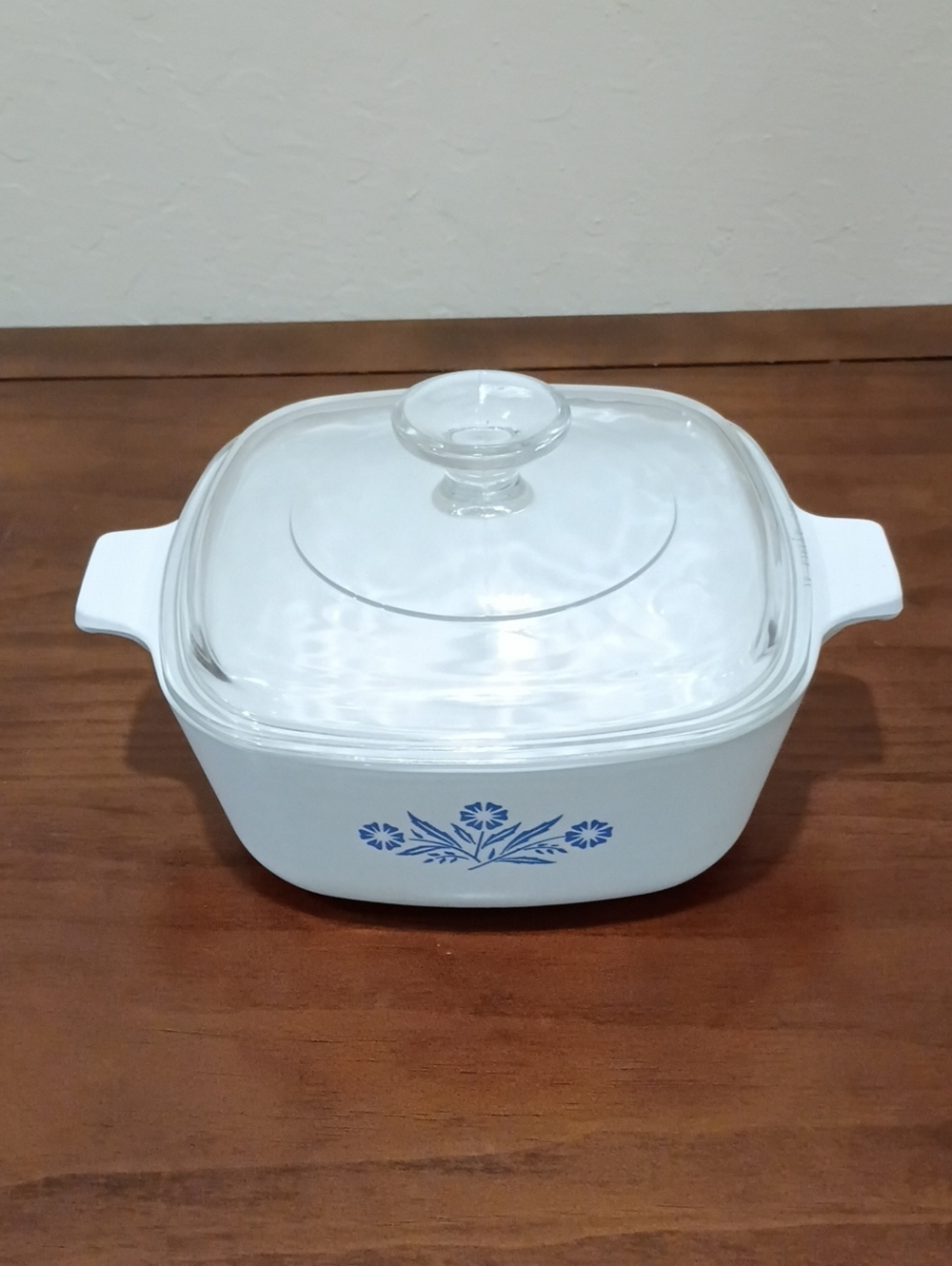 Corning Ware Blue Cornflower P-1 1/2-B 1 1/2 Quart Dish With Lid, Vintage 70s